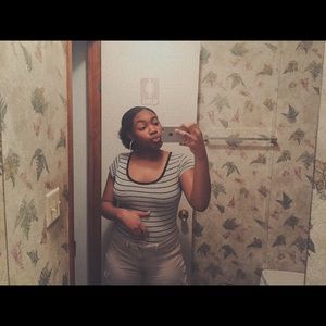 Meet your Posher, Tahkihya